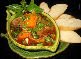 BÒ KHO BÁNH MỲ